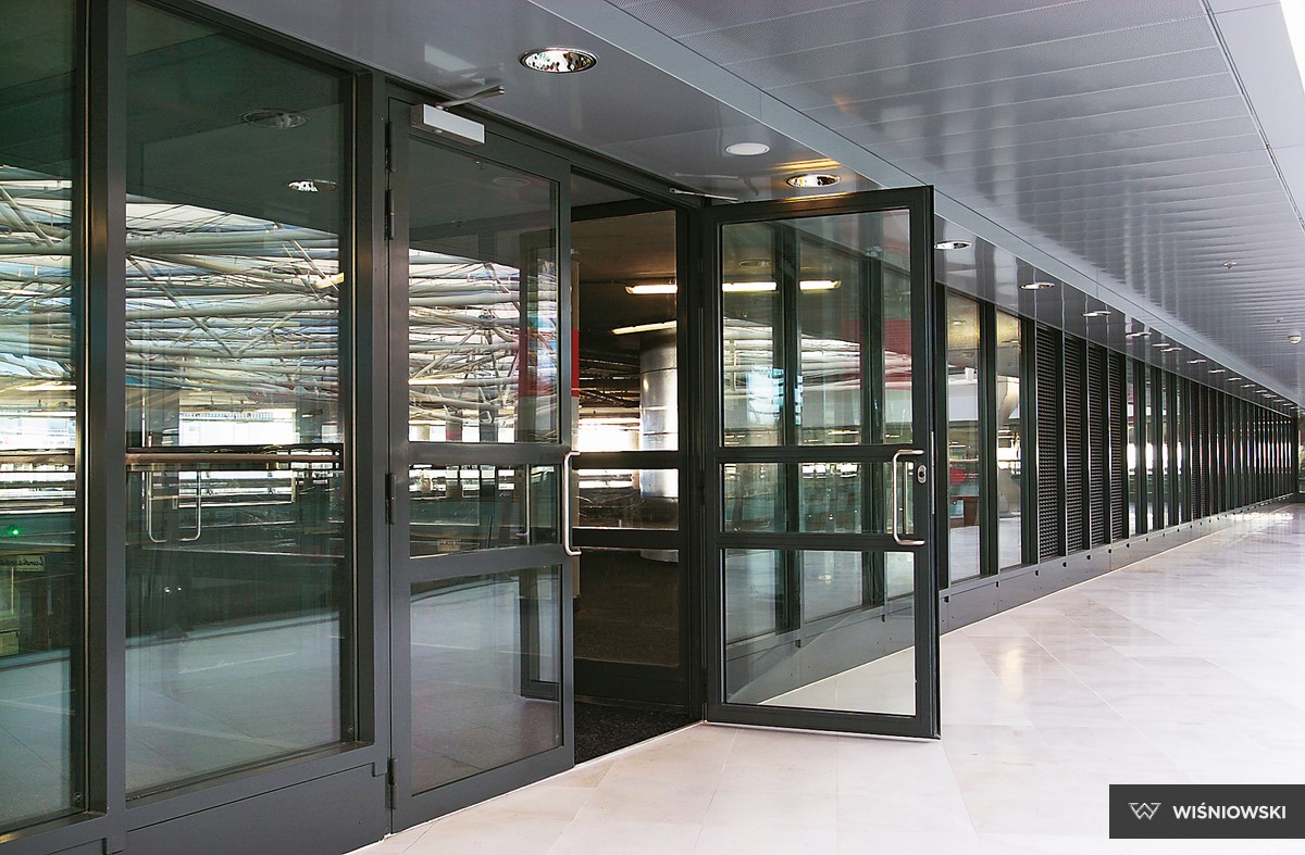 Stahlrahmentüren | ADAMS | Wiśniowski-Vertragshändler - Tore / Fenster