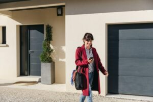Automatyka domowa i systemy inteligentnego domu Somfy. Somfy, automatyka domowa, smart Home, sterowanie domem, Napędy Somfy, inteligentny dom, automatyka bram.