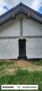 Brama garażowa UniTherm, okna PVC PRIMO 82, rolety Protecta P