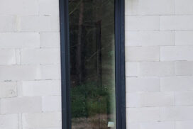 Brama garażowa UniTherm, okna PVC PRIMO 82, rolety Protecta P