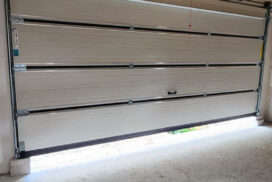 Brama garażowa UniTherm, okna PVC PRIMO 82, rolety Protecta P