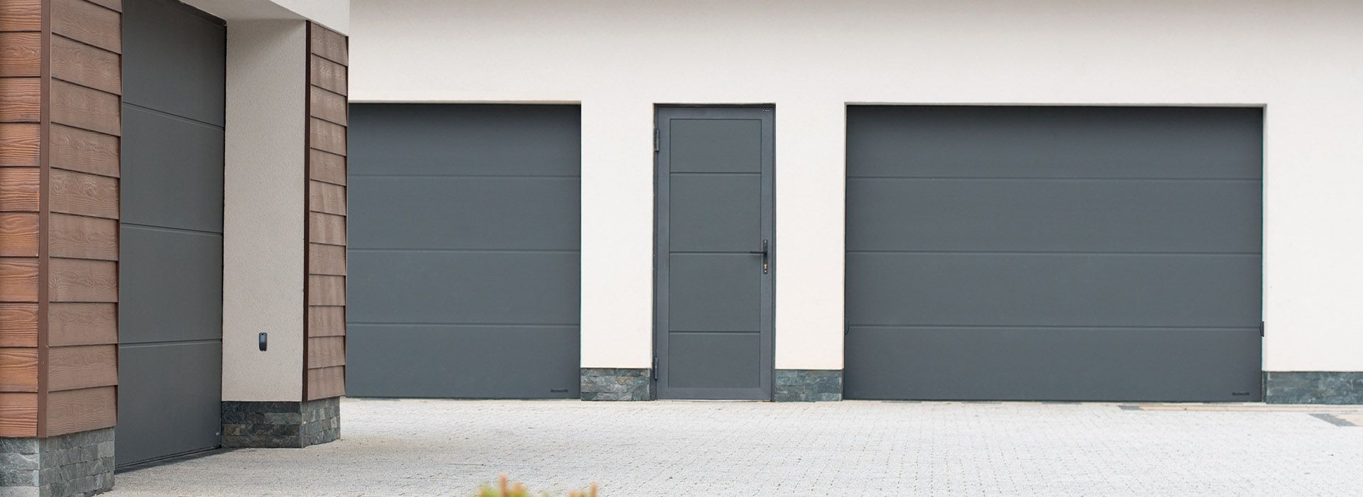 Drzwi boczne aluminiowe