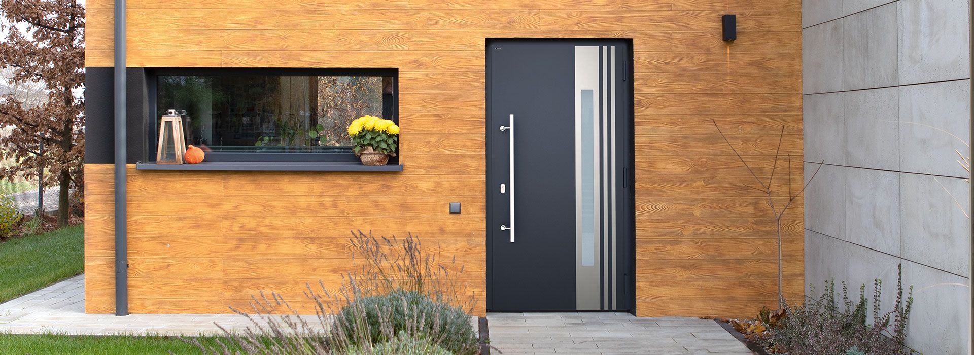Aluminiowo-stalowe drzwi zewnętrzne NOVA Wiśniowski