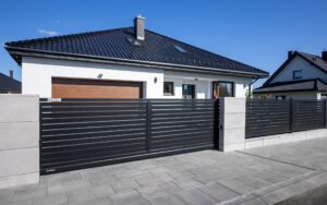 Ogrodzenia posesyjne, brama przesuwna Wiśniowski. Adams Salon partnerski Żary