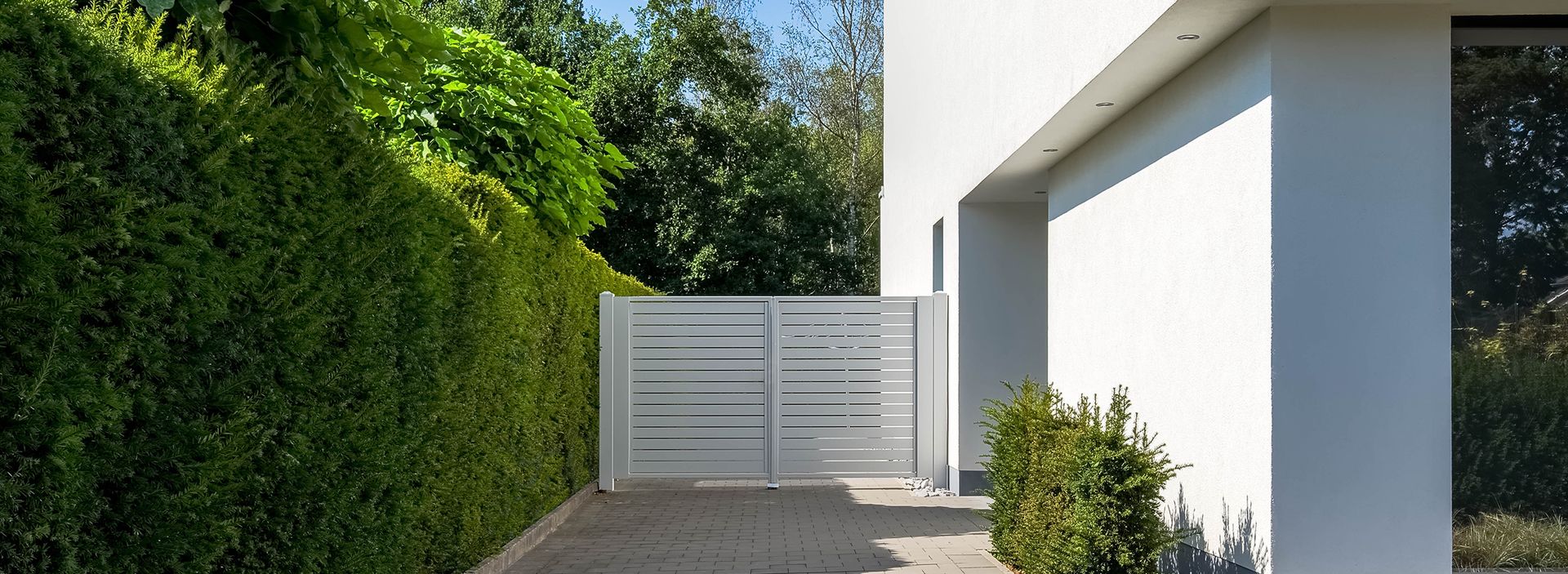 Ogrodzenia posesyjne, brama skrzydłowa, furtka Wiśniowski. Adams Salon partnerski Żary