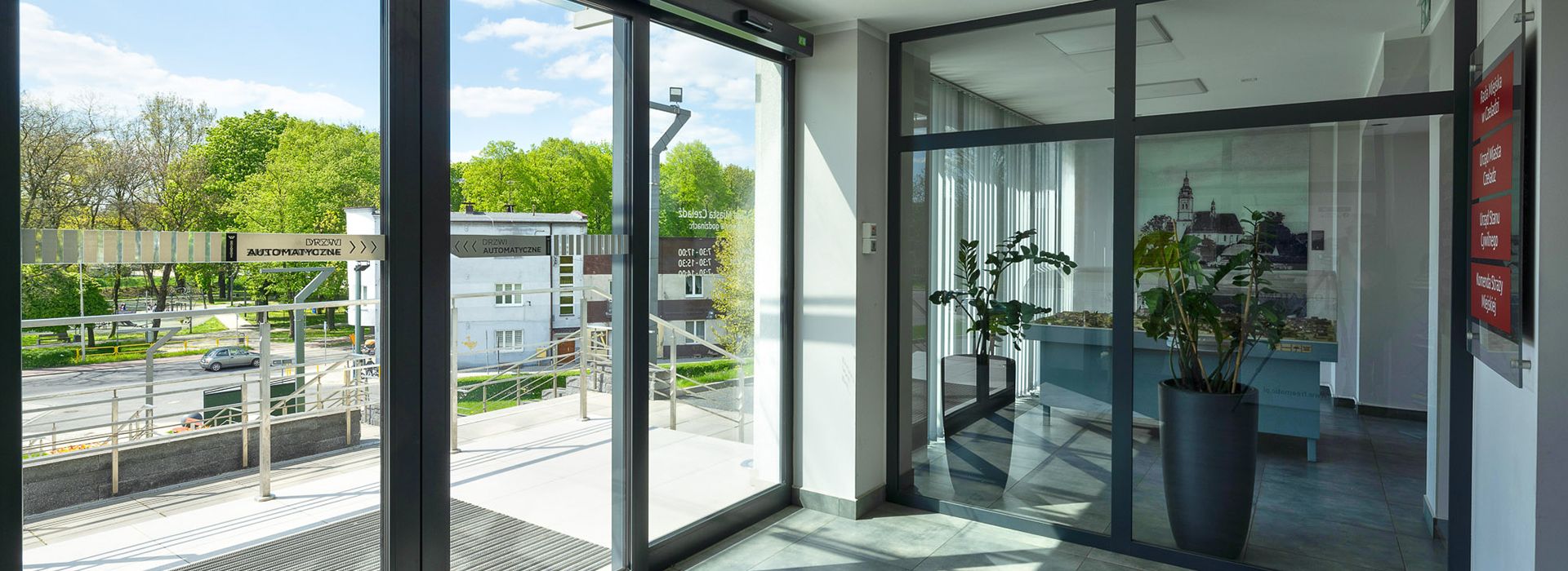 Drzwi aluminiowe dla obiektów Wiśniowski