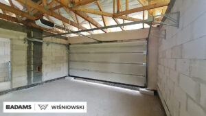 Nasze realizacje – Wiśniowski – Brama garażowa segmentowa UniTherm