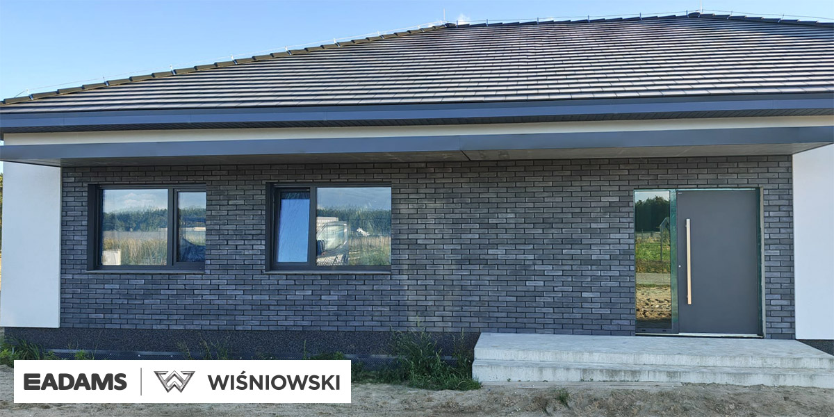 Nasze realizacje – Wiśniowski – Drzwi Creo, okna PRIMO 82, rolety zewnętrzne Protecta P