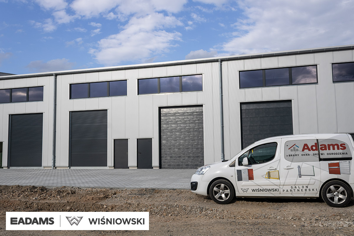 Nasze realizacje – Wiśniowski – Bramy przemysłowe MakroPro, drzwi ECO, okna PRIMO 70 Nasze realizacje – Wiśniowski – Bramy przemysłowe MakroPro, drzwi ECO, okna PRIMO 70